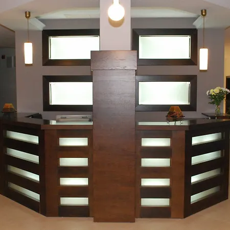 Camelot Apartment
